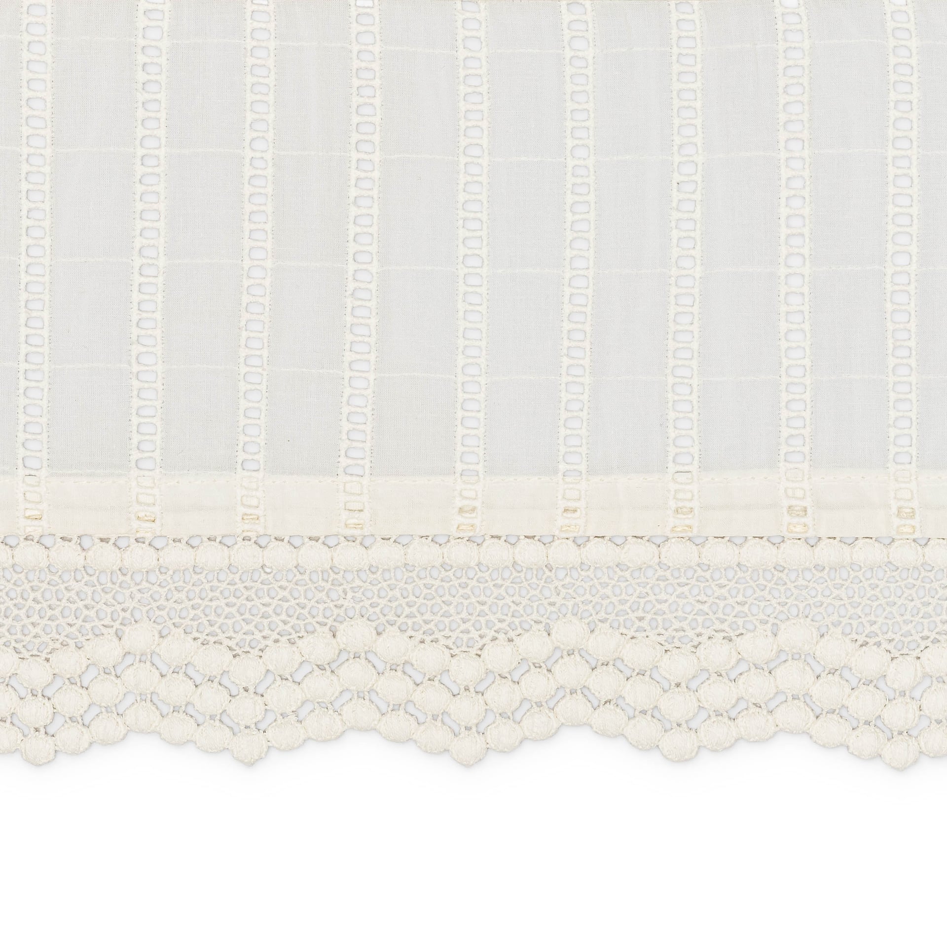 Off-White Boho Tassel Crib Skirt